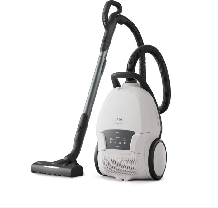 AEG Ultimate 8000 Staubsauger mit Beutel, Testsieger der Stiftung Warentest, hohe Saugleistung, Auto-Modus, Alle Böden, 48% Recyclingkunststoff, 3in1 Düse, HEPA-Filtration, 12m, LED-Licht, AB81U1SW
