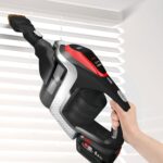 Bosch Akku-Staubsauger Unlimited Serie 8 ProPower BSS81POW1, kabelloser Handstaubsauger, beutellos, Hygiene-Filter, hohe Saugleistung, Lange Laufzeit, XXL-Polsterdüse, Fugendüse, schwarz